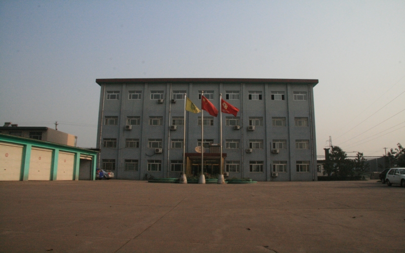 1999年，成立唐山合利鋼鐵廠(chǎng)，鋼鐵是這樣煉成的