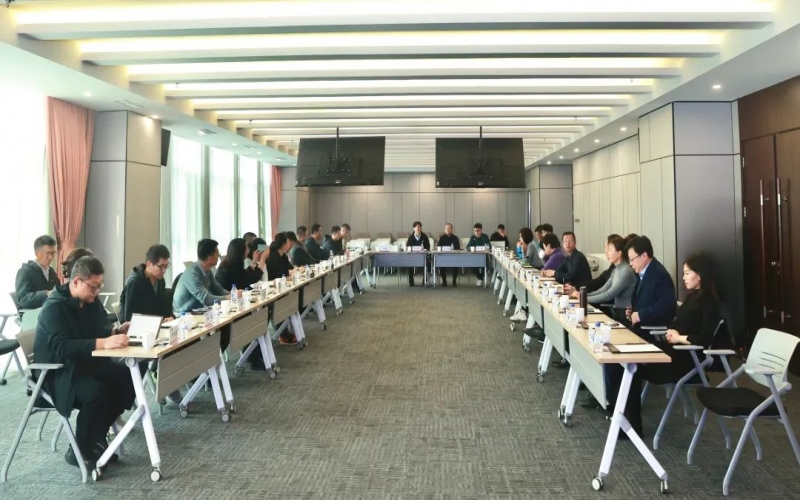 天津鋼協(xié)、冶金商會、青企協(xié)、青商會一行到訪榮程集團并召開首期“未來領(lǐng)航者青培會”