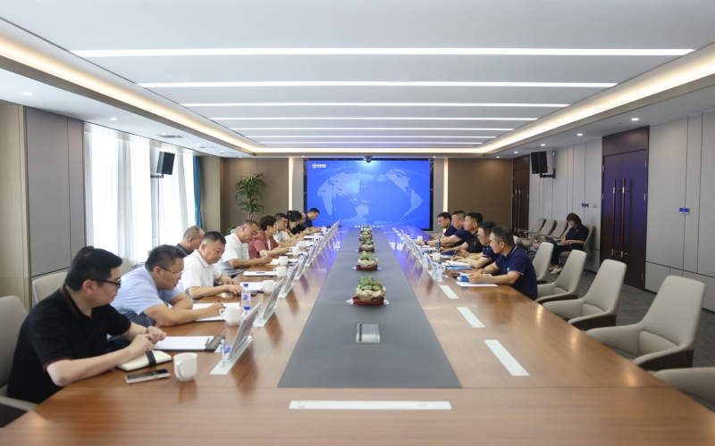 內(nèi)蒙古自治區(qū)錫林郭勒盟正藍(lán)旗委副書(shū)記、旗長(zhǎng)劉曉敏到訪榮程集團(tuán)